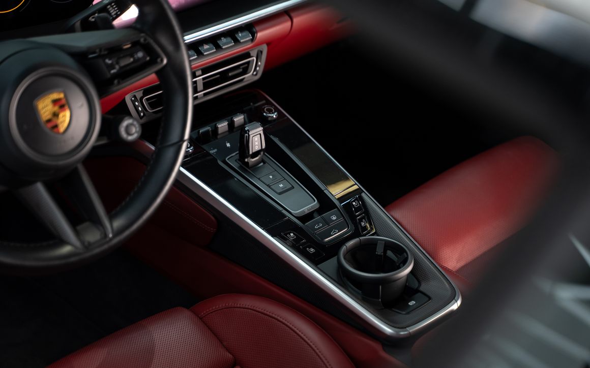 PORSCHE 911 TURBO S - image 16