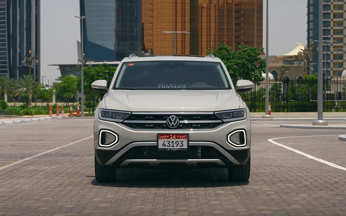 VOLKSWAGEN t-roc - image 3