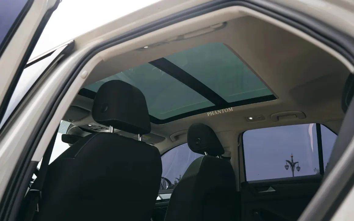 VOLKSWAGEN t-roc - image 10