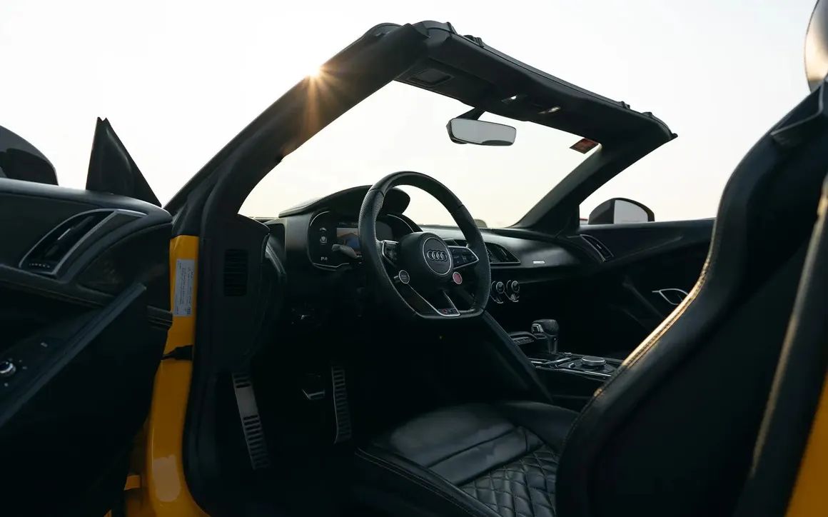 AUDI R8 V10 Spyder - image 5