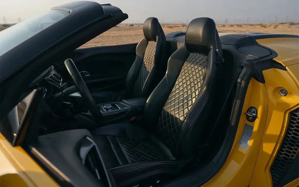 AUDI R8 V10 Spyder - image 4