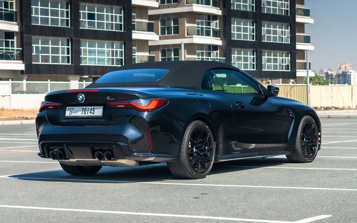 BMW M4 Competition Convertible - image 11