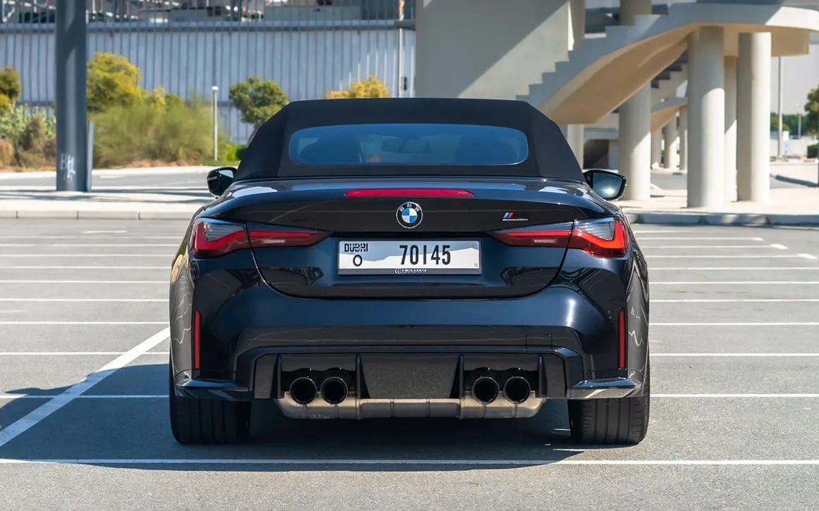 BMW M4 Competition Convertible - image 10