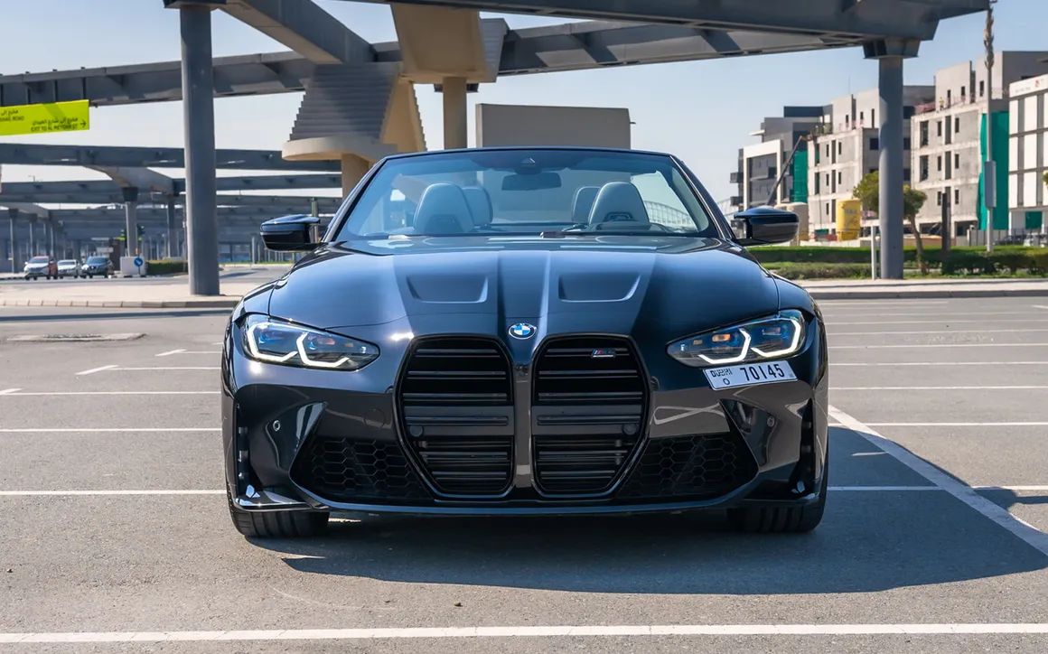 BMW M4 Competition Convertible - image 6