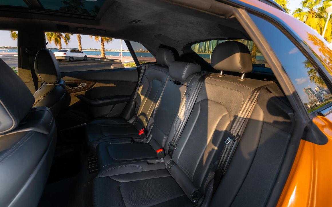 AUDI Q8 - image 18