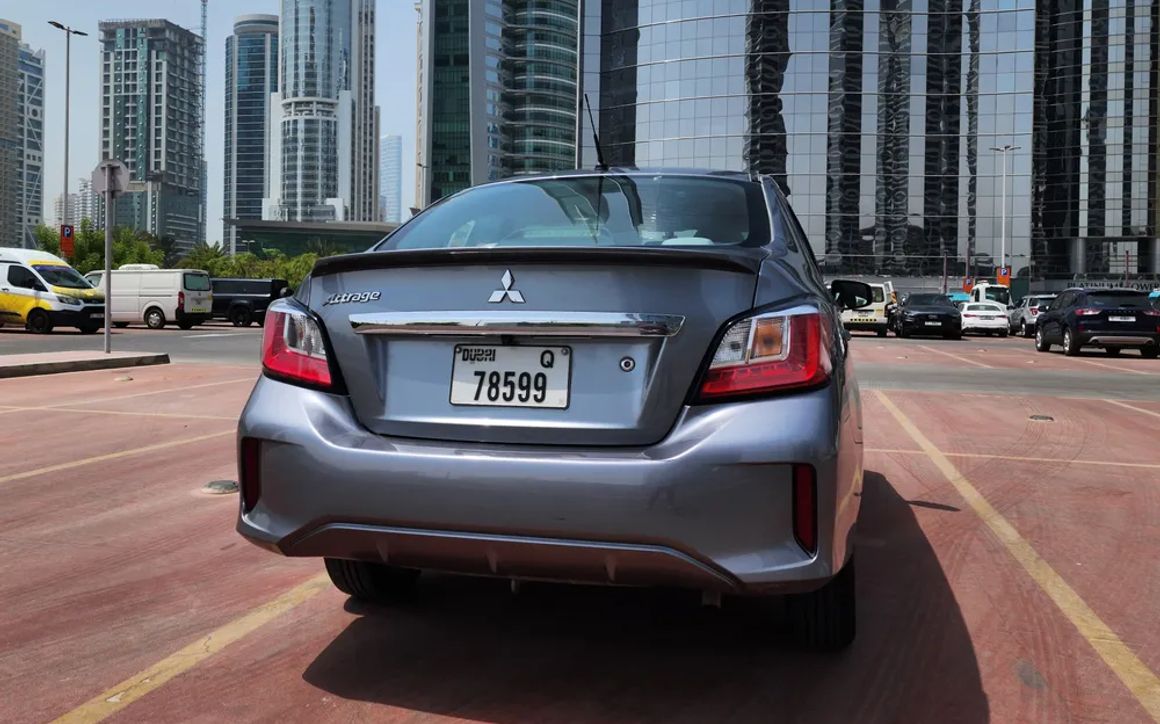 Mitsubishi ATTRAGE - image 5