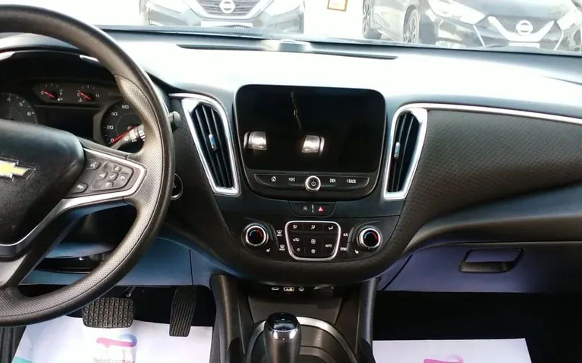 CHEVROLET MALIBU - image 4