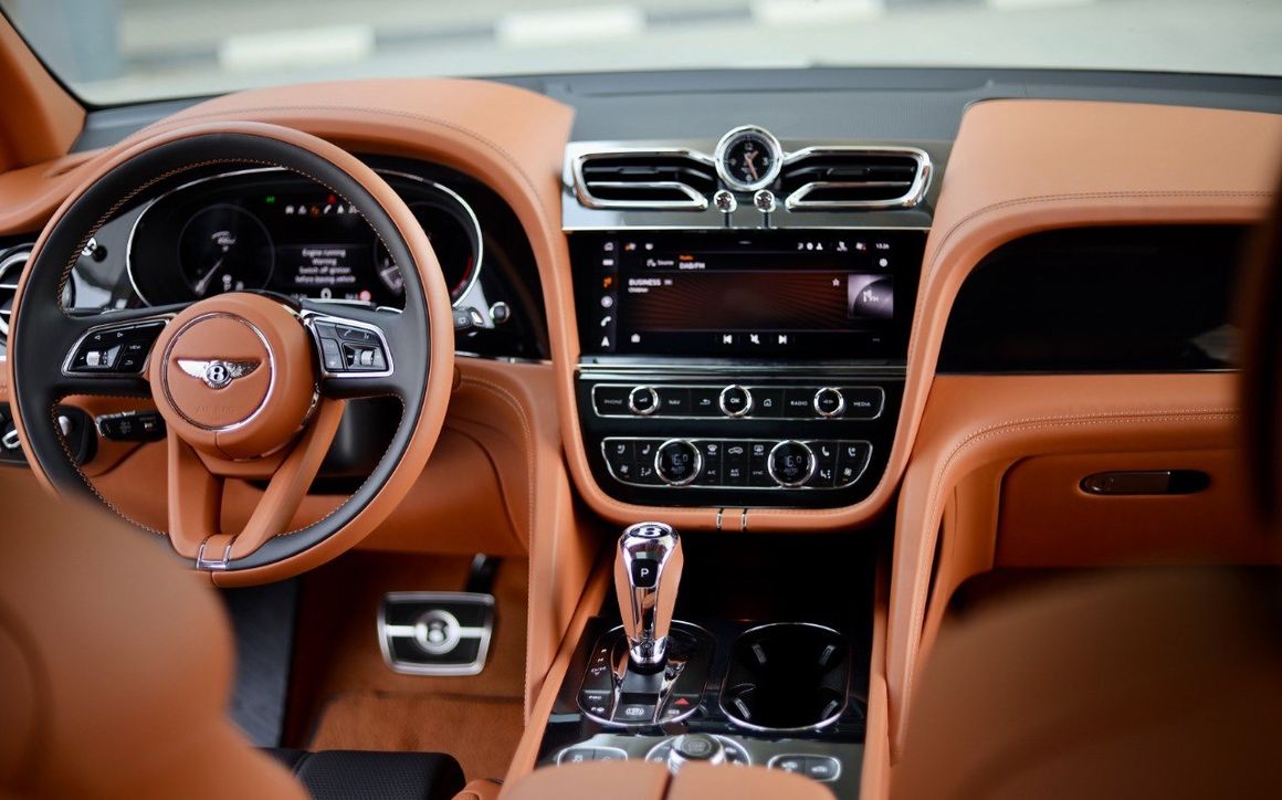 BENTLEY BENTAYGA V12 - image 5