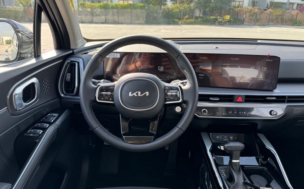 KIA Sorento - image 8