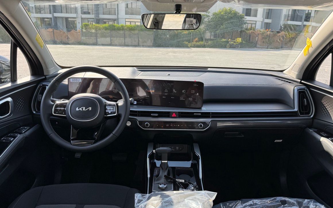 KIA Sorento - image 9