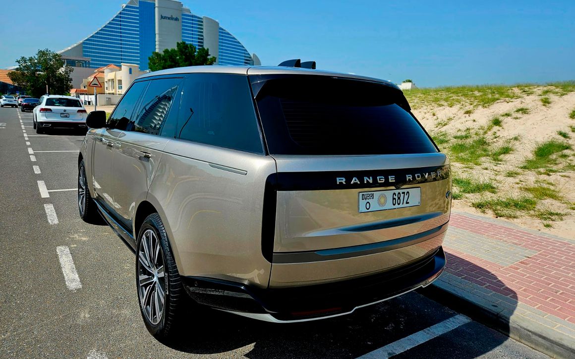 Range Rover HSE - image 2