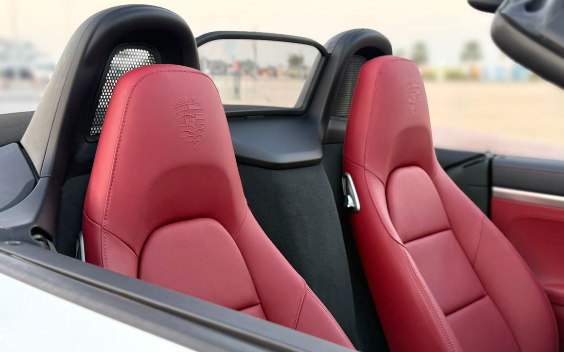 Porsche Boxster - image 9