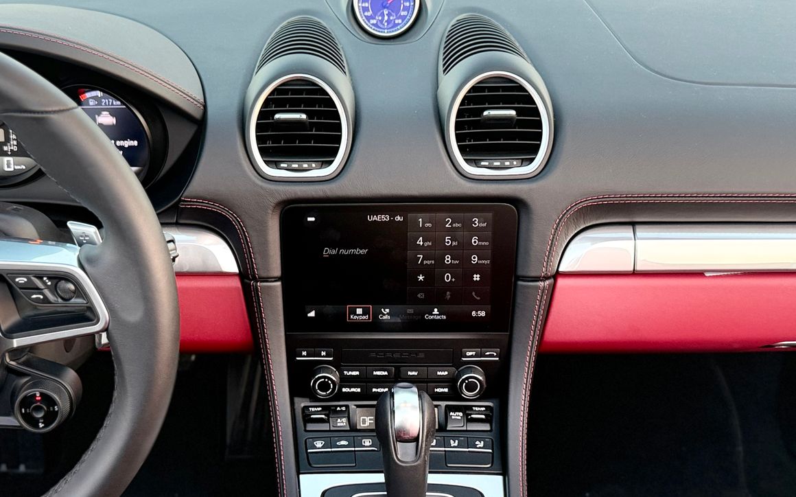 Porsche Boxster - image 10
