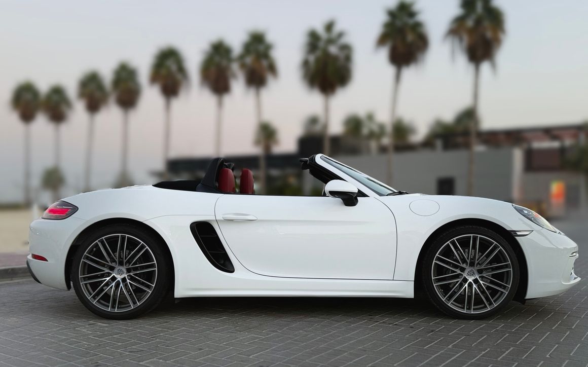 Porsche Boxster - image 3