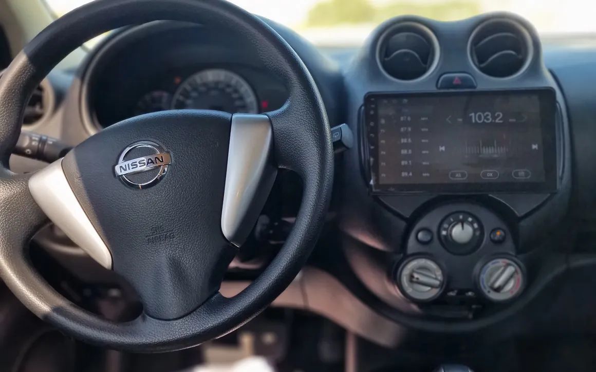Nissan Micra - image 9