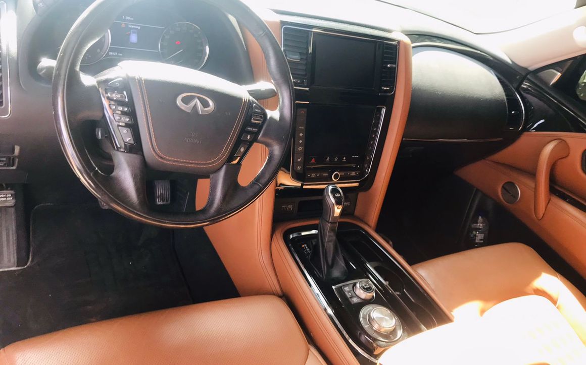 INFINITI QX80 - image 6