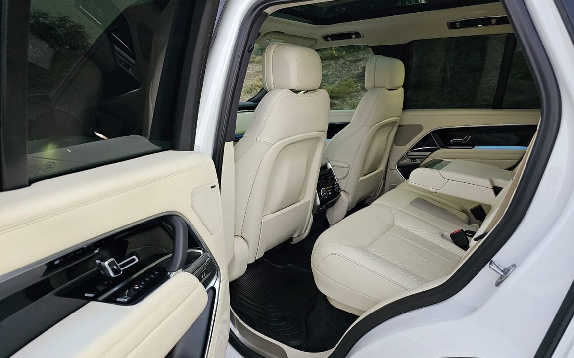 Range Rover Vogue - image 8