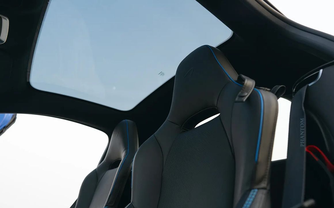 MCLAREN GT - image 12