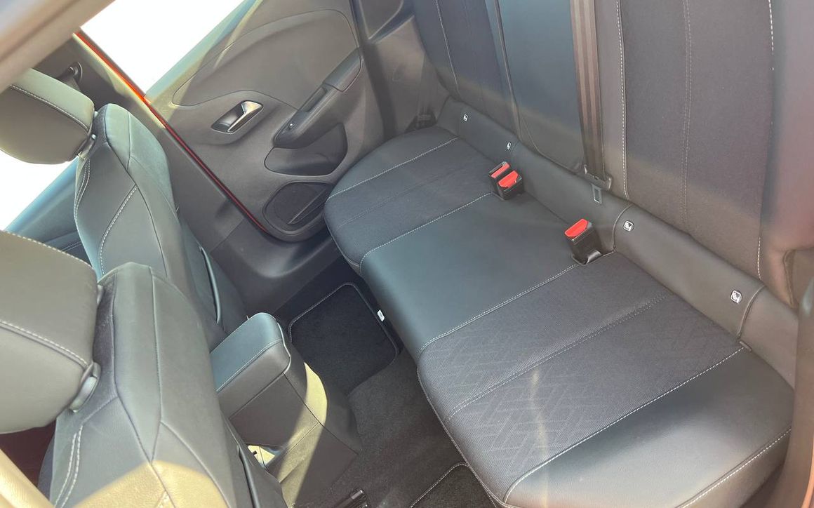 Opel Corsa - image 17