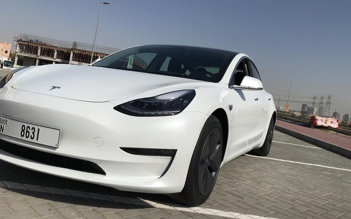 Tesla Model 3 - image 3