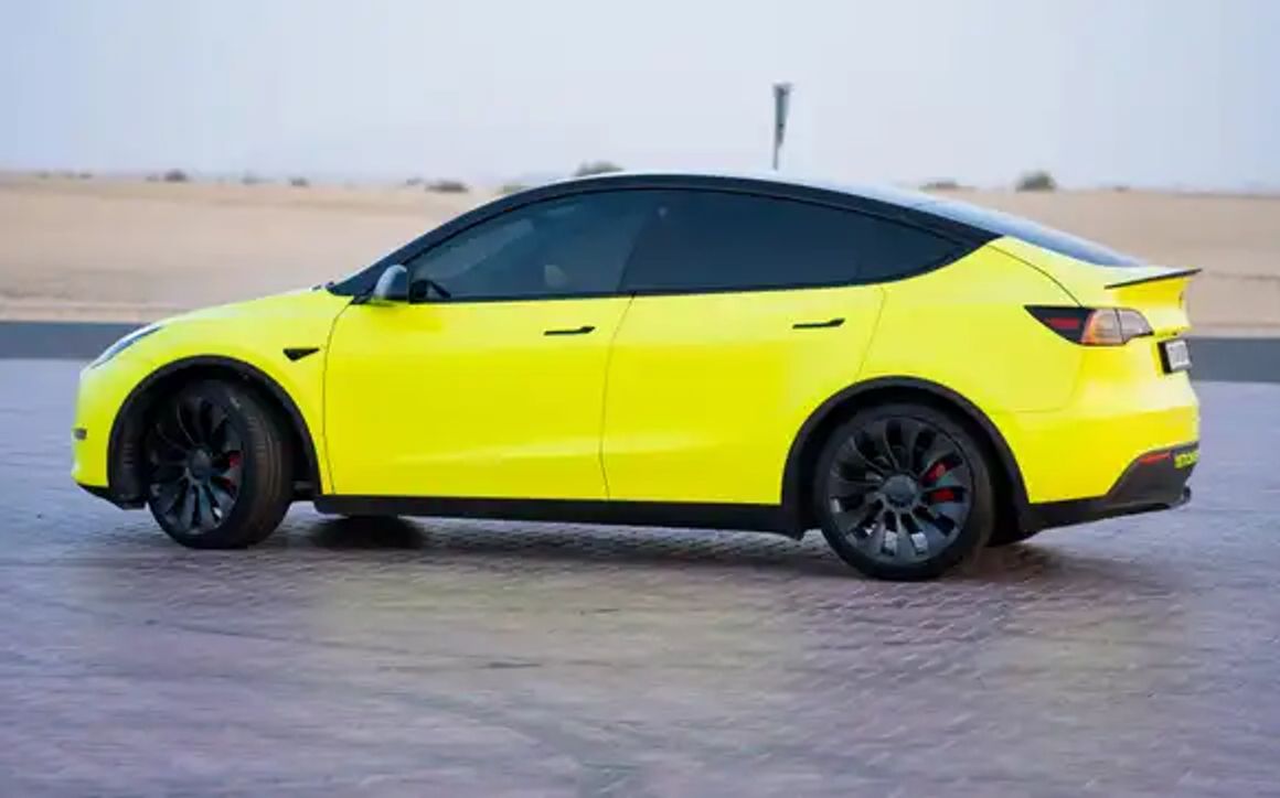 TESLA MODEL Y LONG - image 2