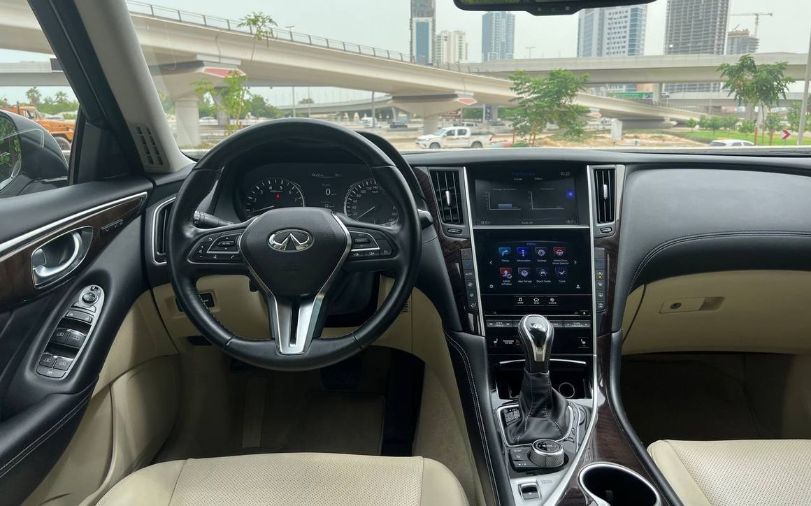 Infiniti Q50 - image 8