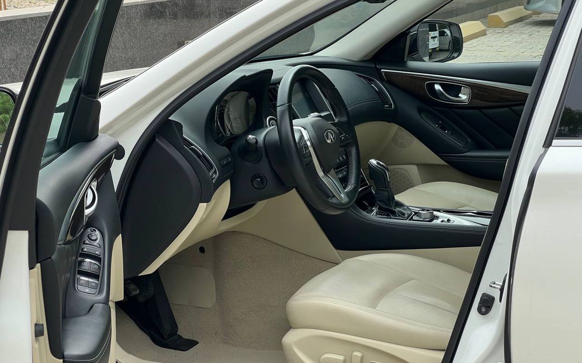 Infiniti Q50 - image 6