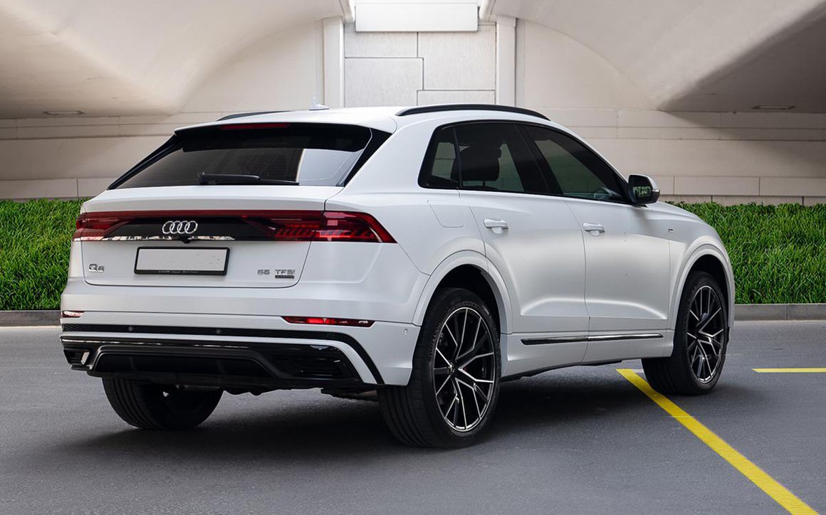 AUDI Q8 - image 4