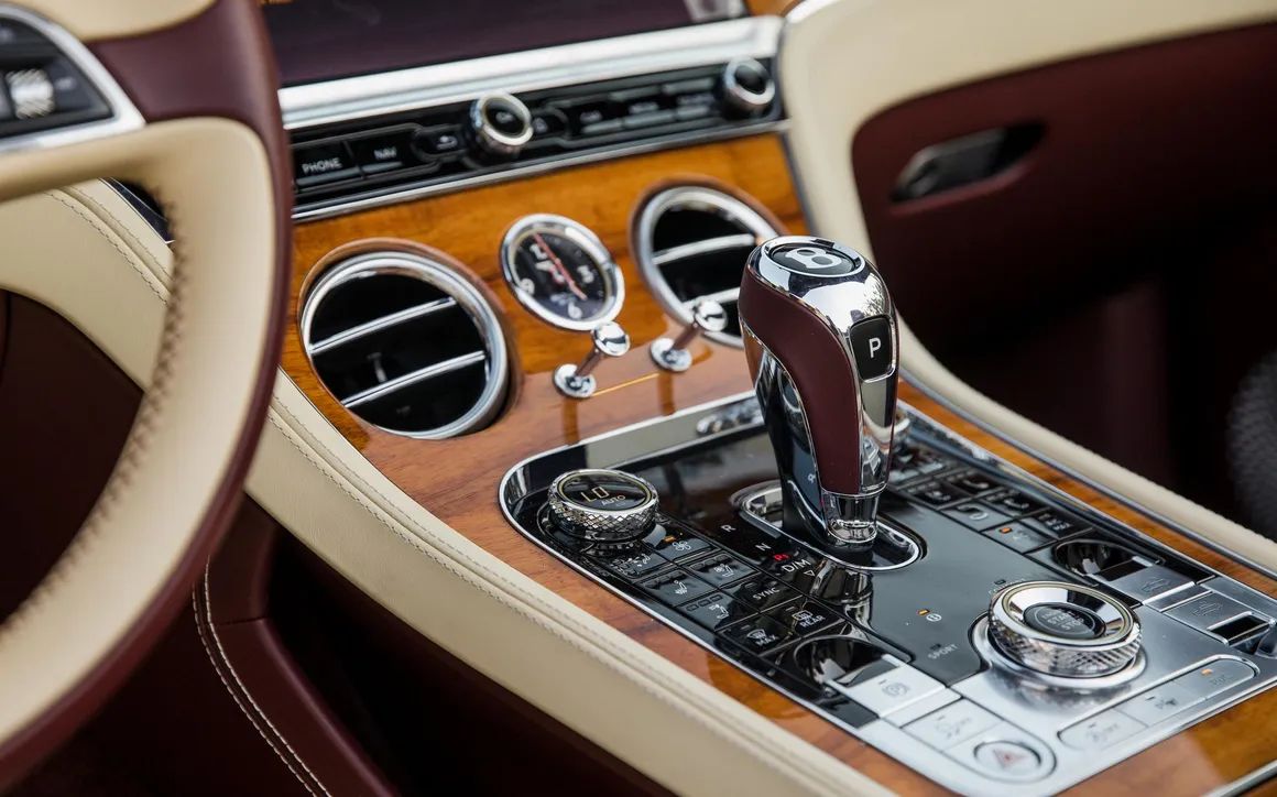 Bentley gtc continental - image 12