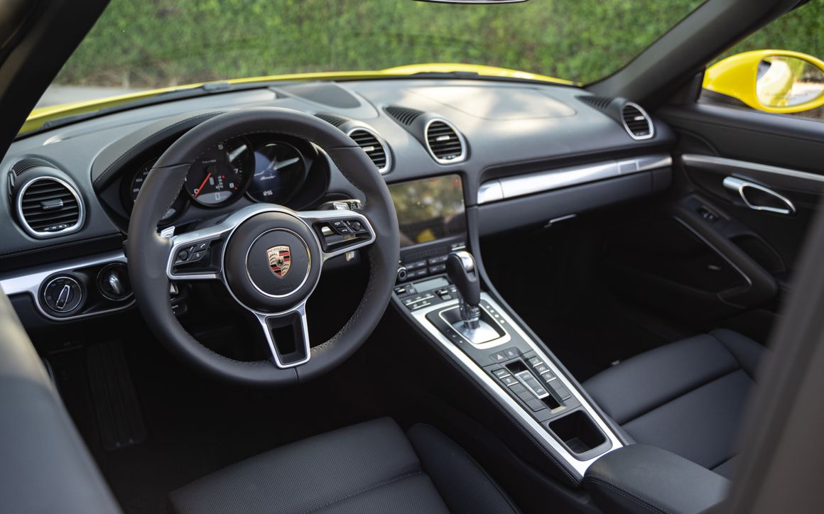 PORSCHE 718 BOXTER Yellow - image 15