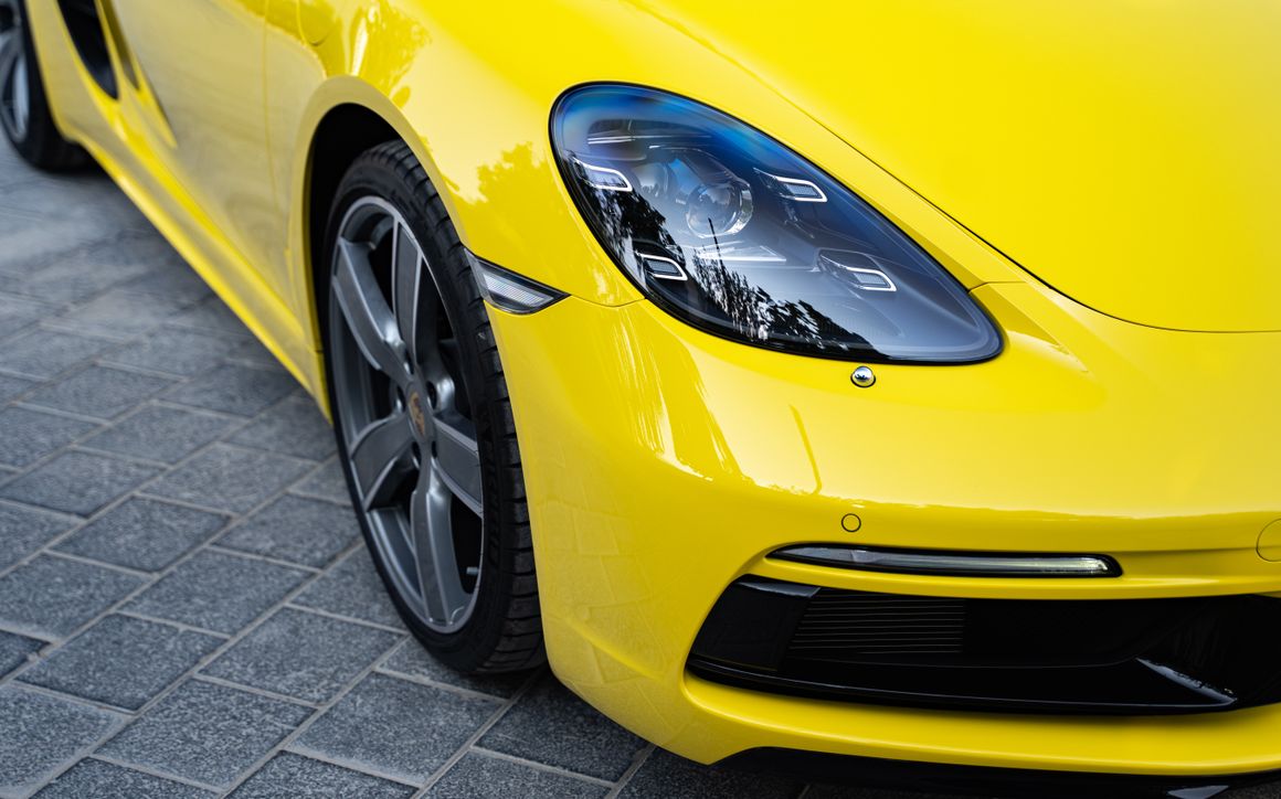 PORSCHE 718 BOXTER Yellow - image 9