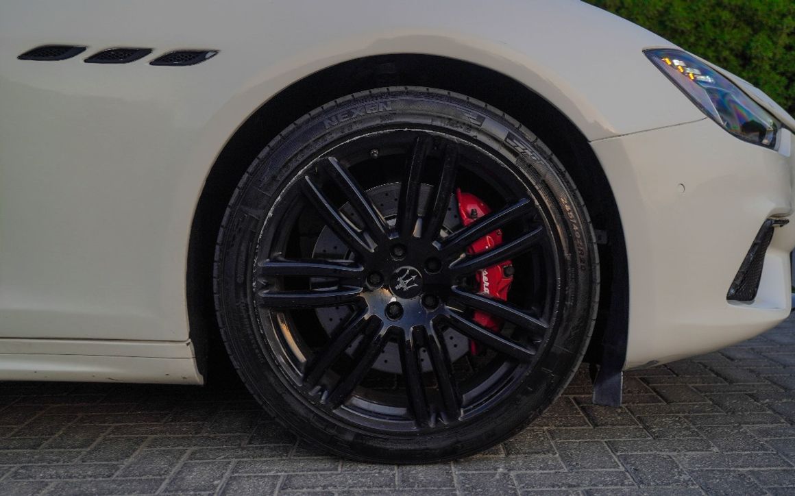 Maserati Ghibli S - image 8