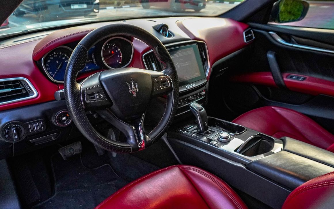 Maserati Ghibli S - image 10