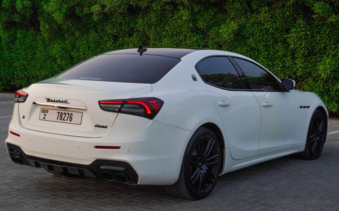 Maserati Ghibli S - image 6