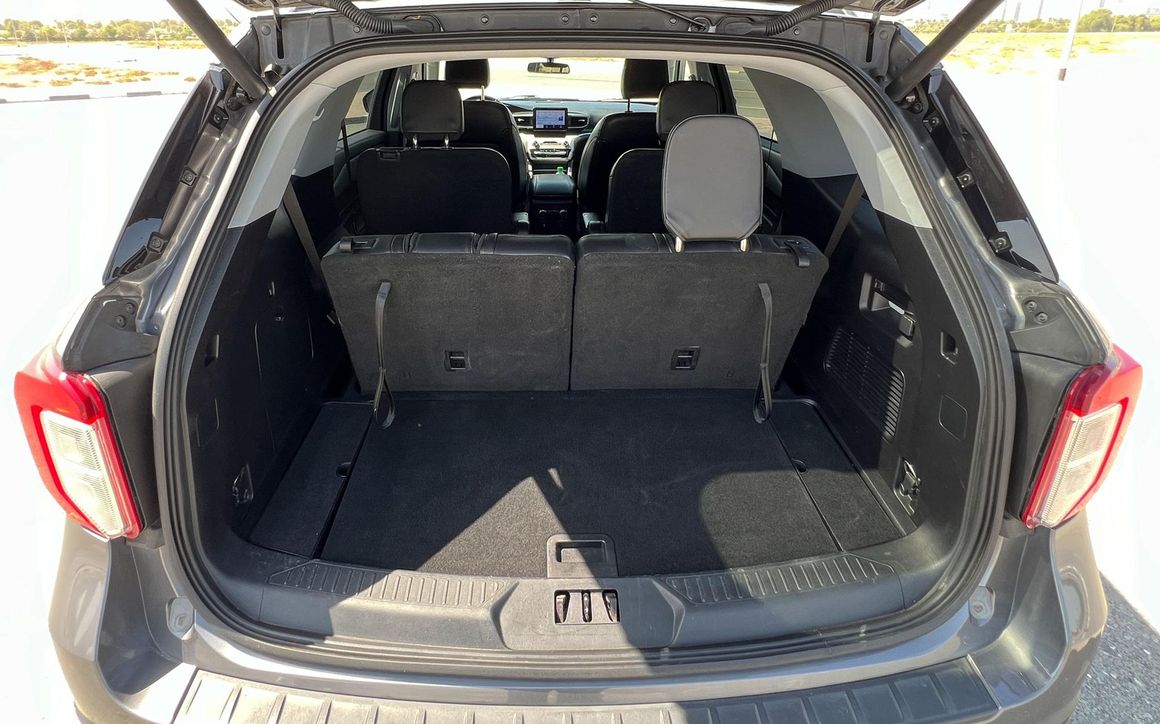 Ford Explorer - image 6