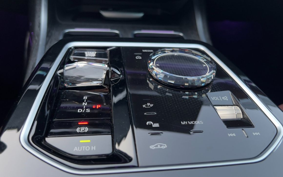 BMW 730I - image 10