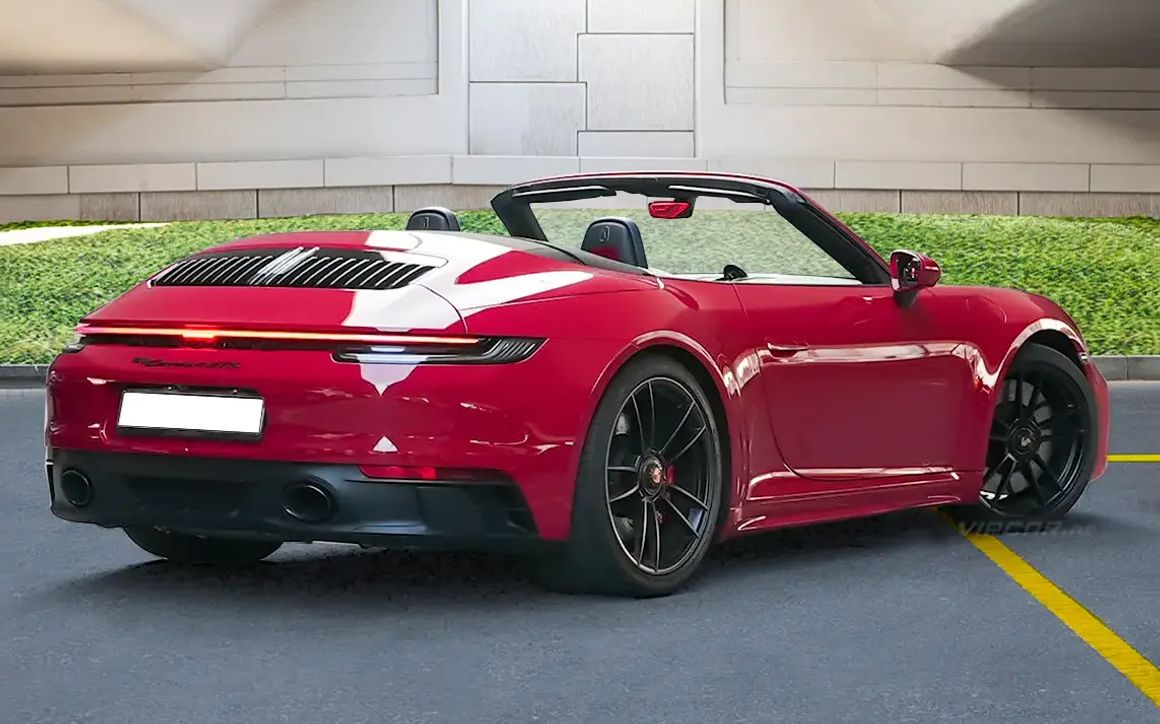 PORSCHE 911 CARRERA 4 GTS Conv - image 4