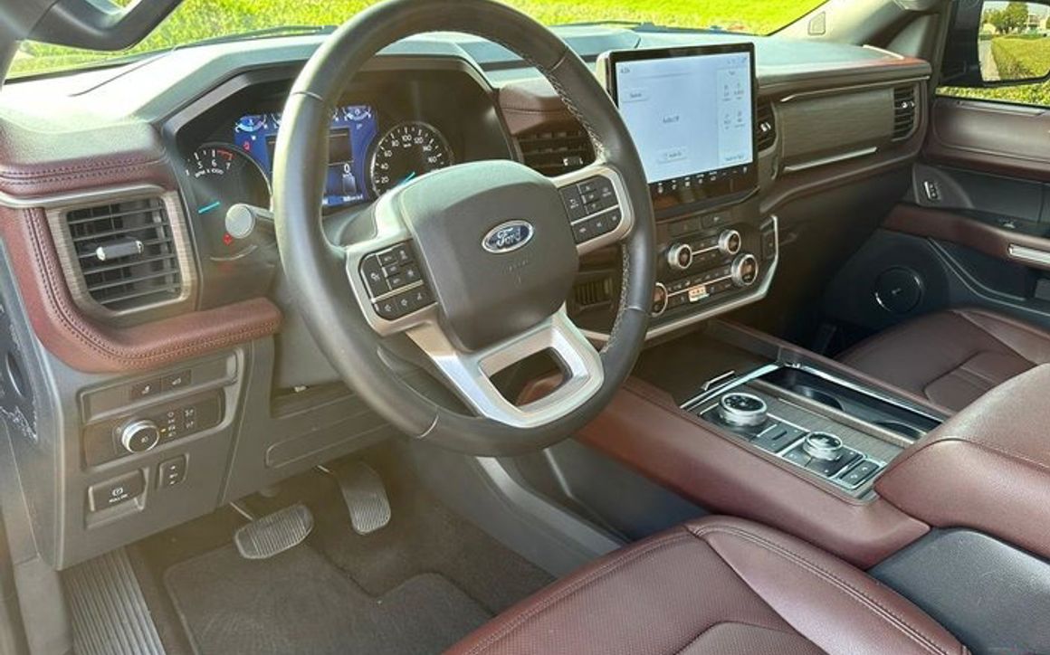 FORD LIMITED EXPEDITION - image 5