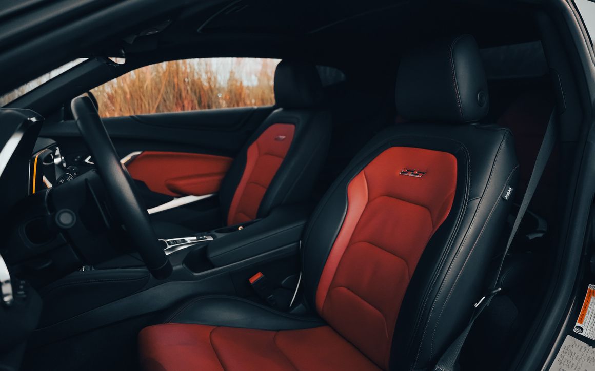 CHEVROLET CAMARO SS V8 - image 8