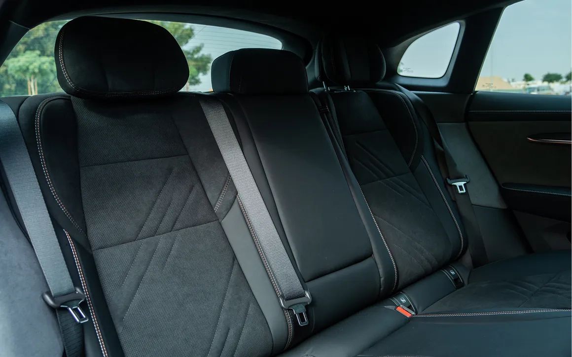 Zeekr 001 - image 14