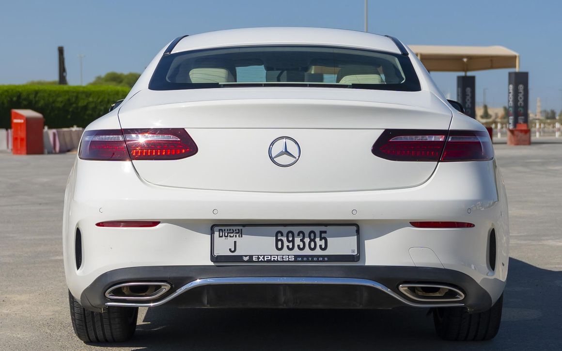 Mercedes E450 AMG - image 7