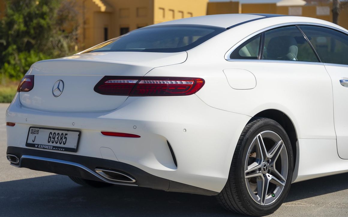 Mercedes E450 AMG - image 10