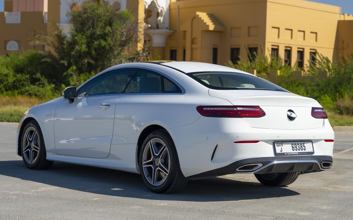 Mercedes E450 AMG - image 8