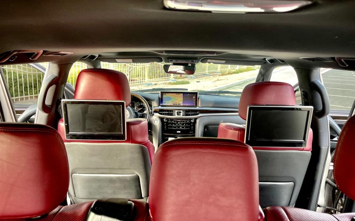 LEXUS LX 600 - image 6