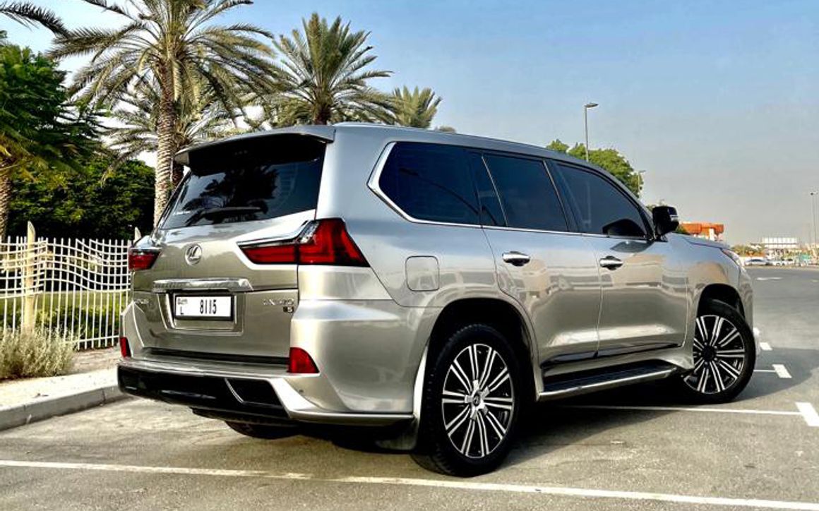 LEXUS LX 600 - image 4