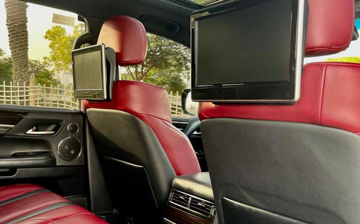 LEXUS LX 600 - image 7