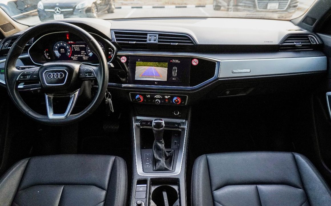 Audi Q3 - image 10