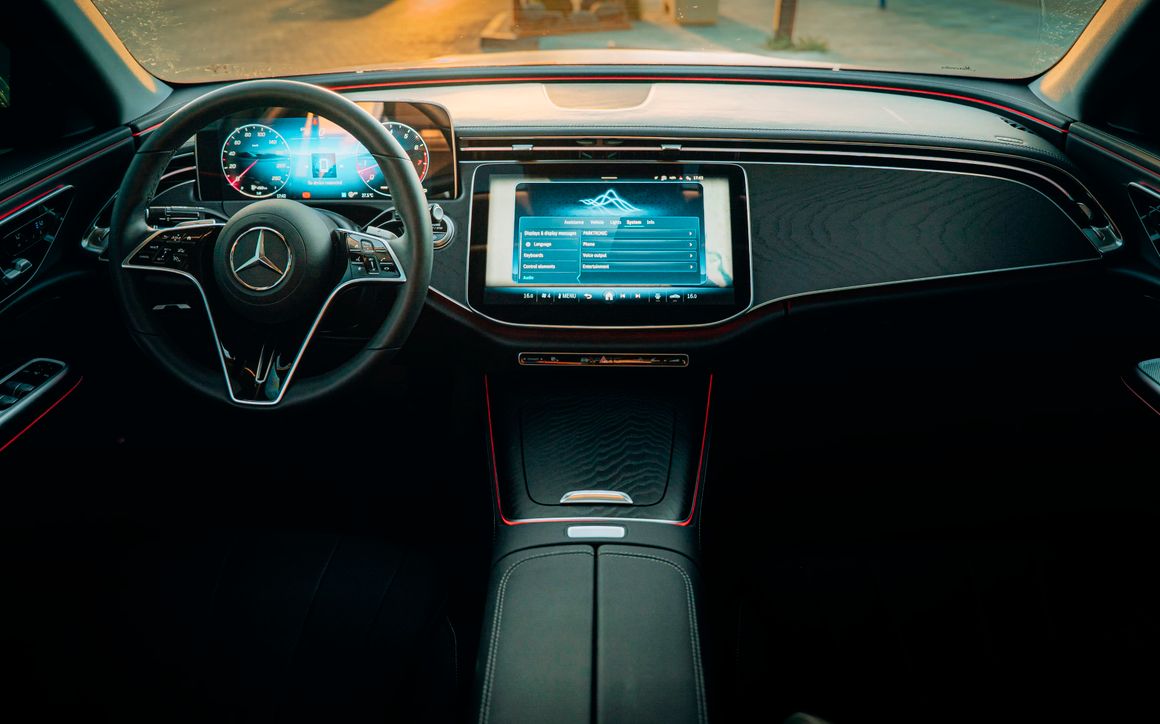Mercedes E200 2025 - image 8