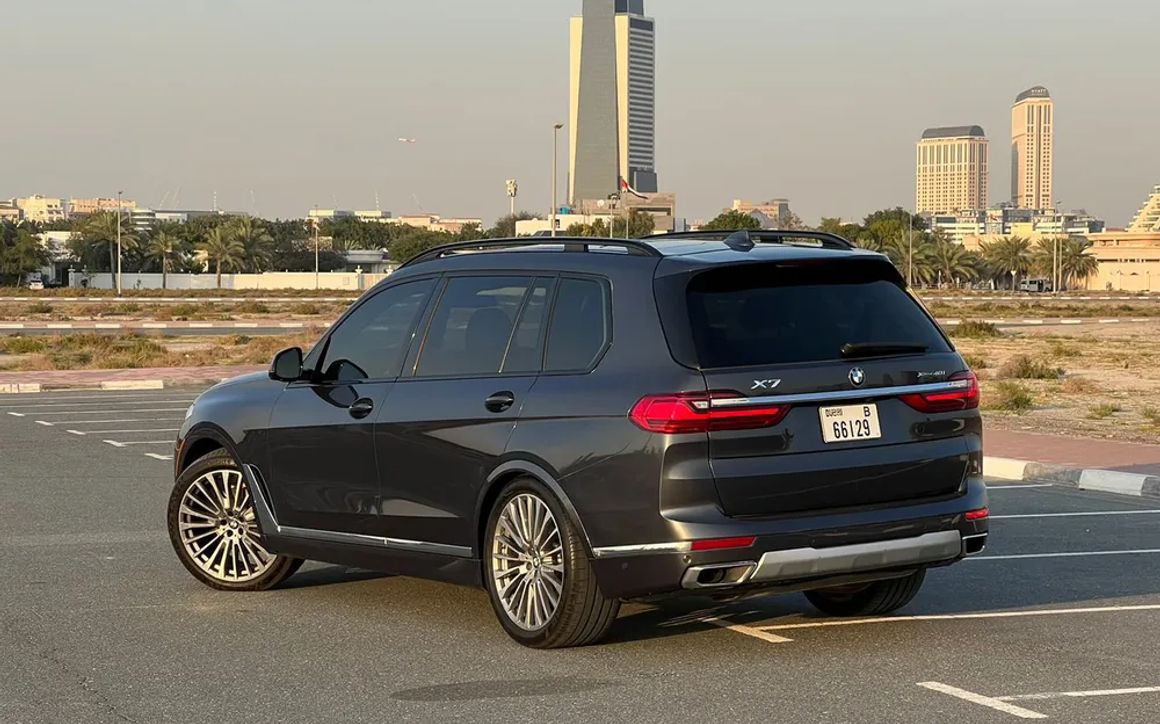 BMW X7 - image 3