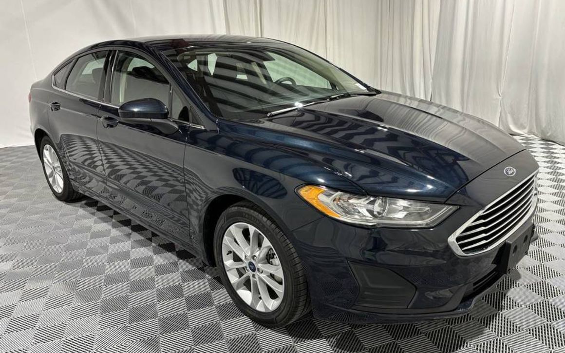 FORD FUSION - image 1